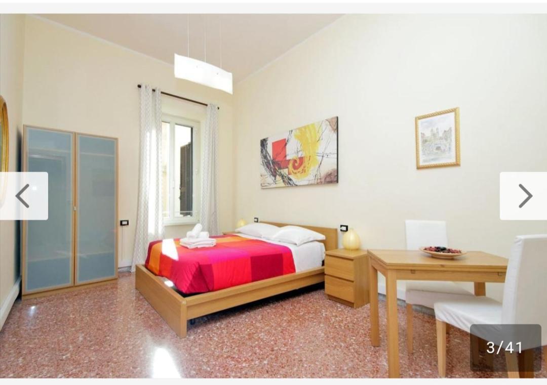 Colosseo B&B ローマ エクステリア 写真